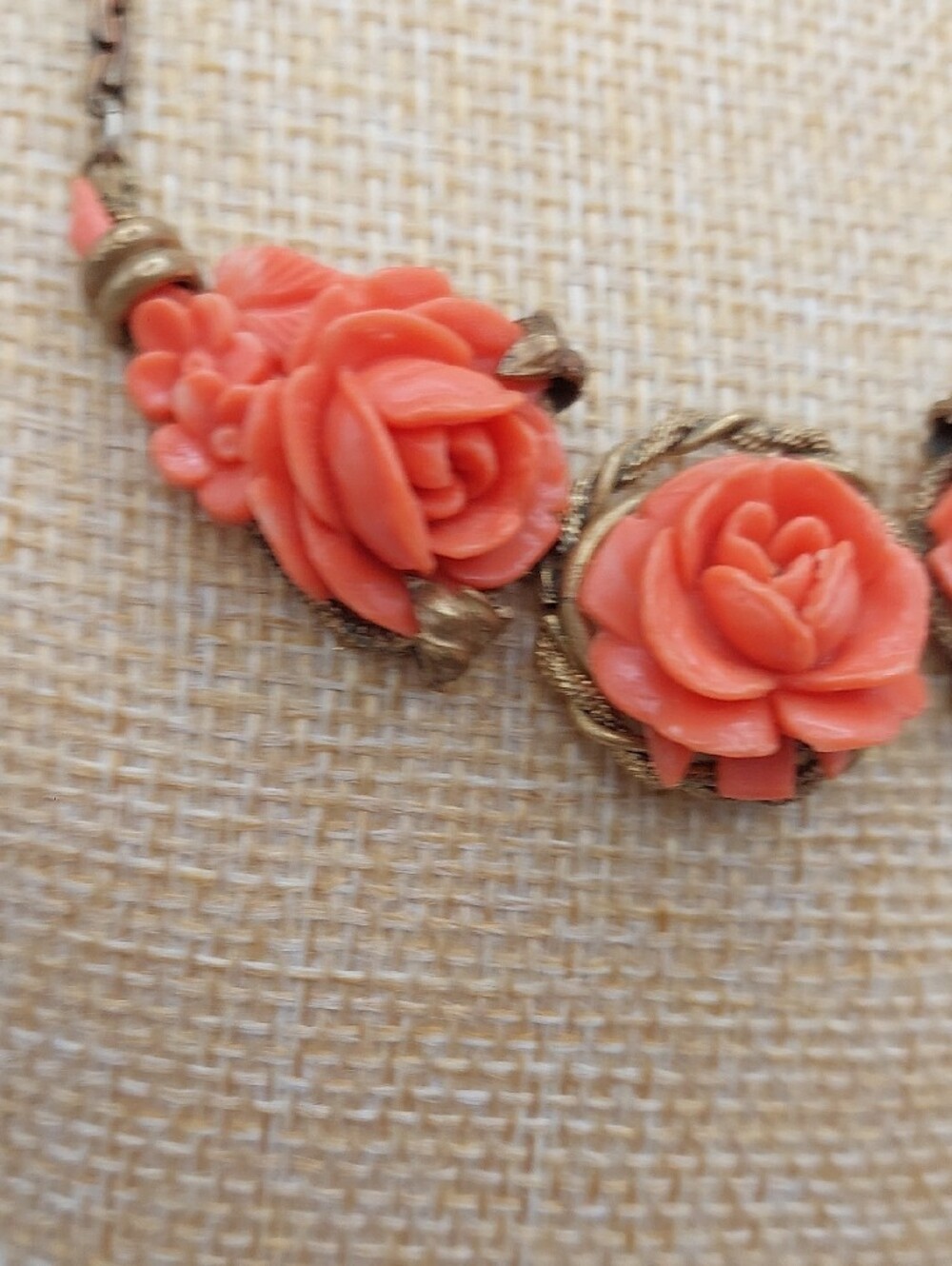 Orange/celluloid LOT vintage faux coral rose necklace, 2 Pr. Vtg Earrings Brooch - Picture 7 of 16